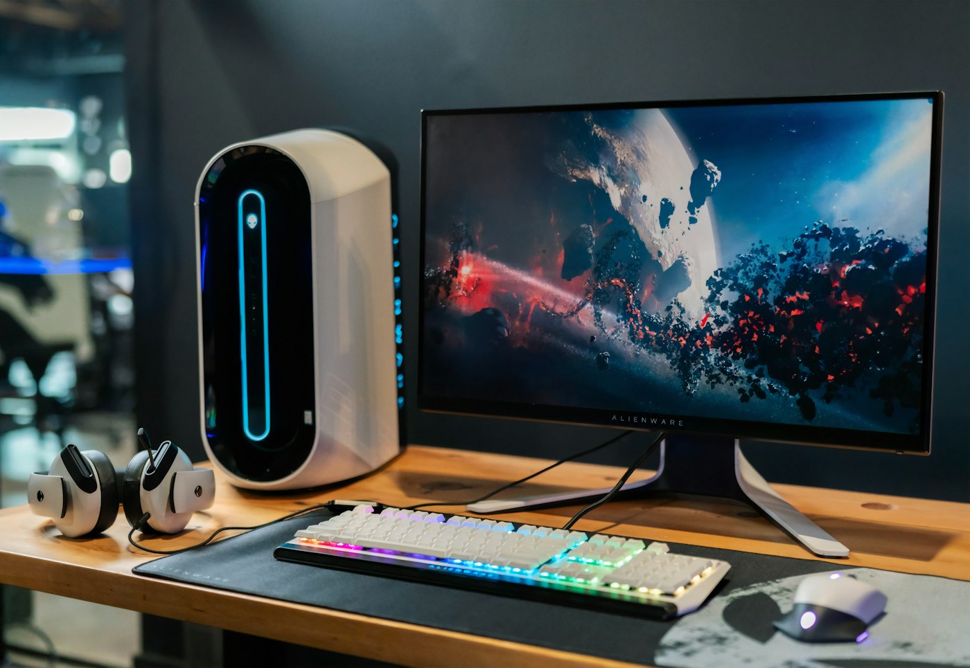 Laptop gaming ASUS ROG, RTX 4060 — imaginea 2